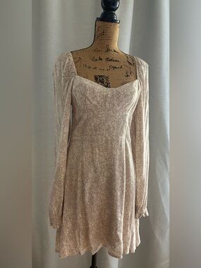 Altar'd State Blush Floral Long-Sleeve Sweetheart Dress